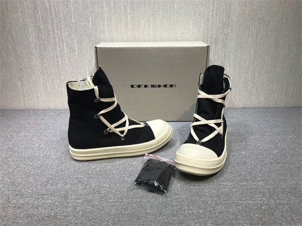 RI*K OWENS SNEAKERS