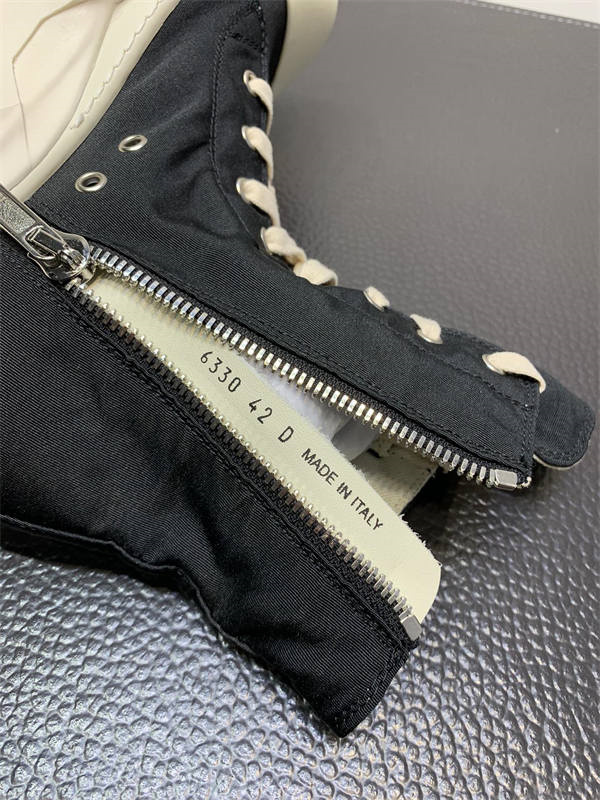 RI*K OWENS SNEAKERS