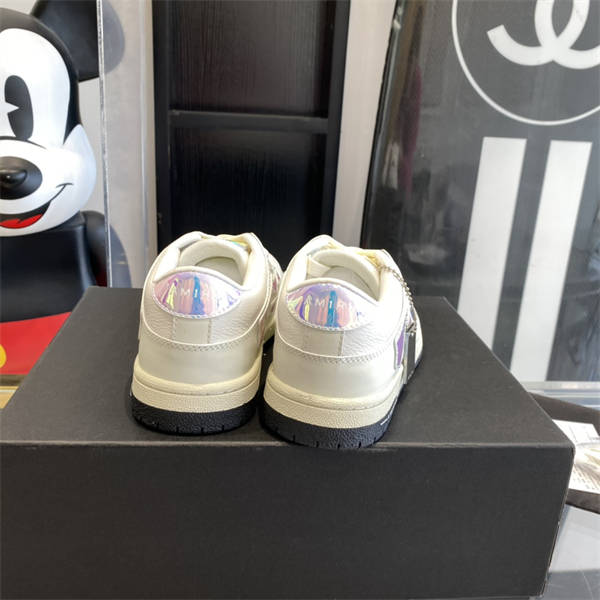 AMIR1 SNEAKERS