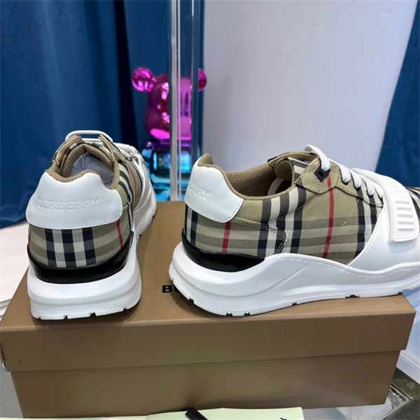 bvrberry MJ004201
