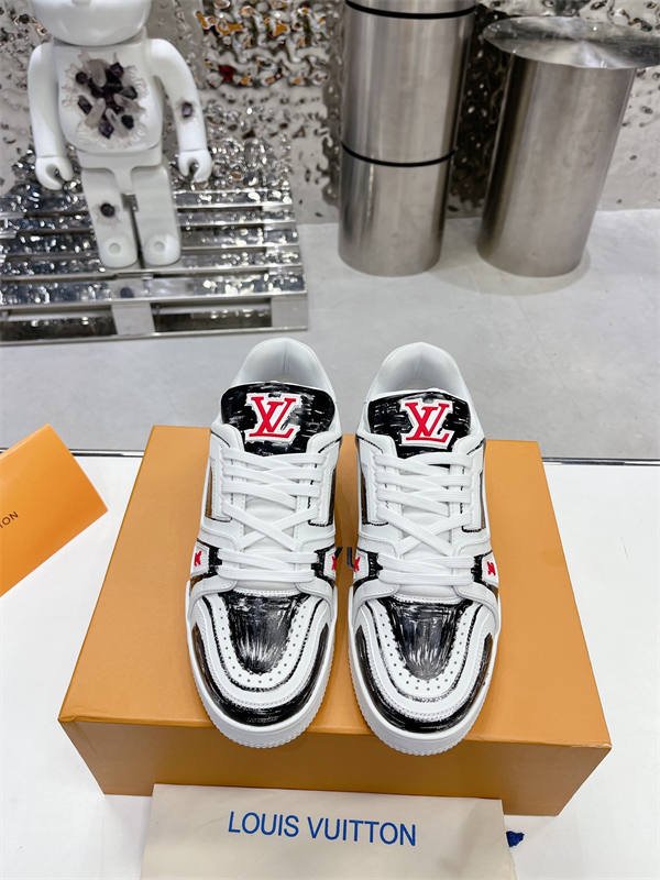 LV028