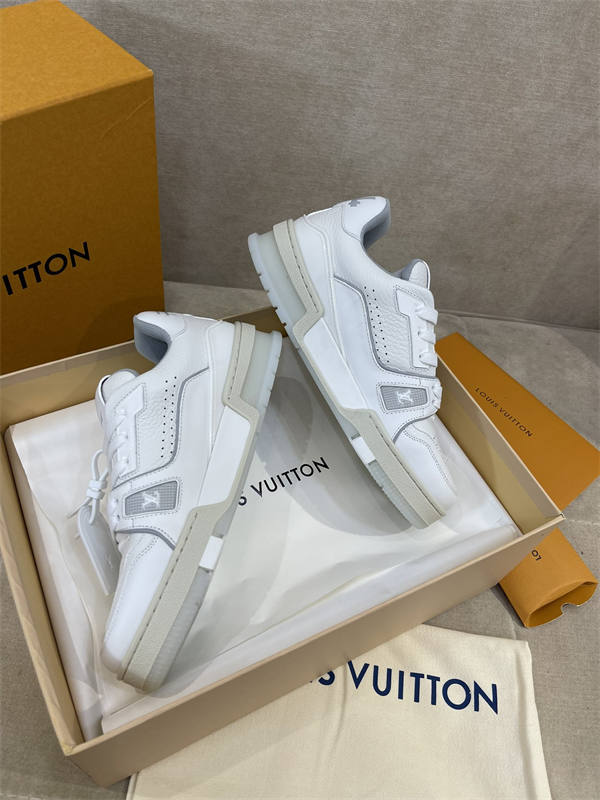 LV152
