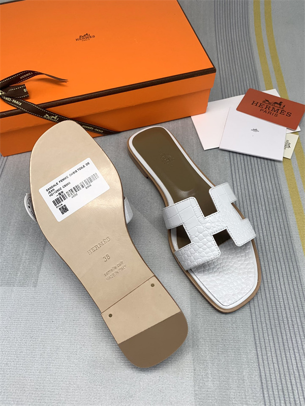 H Slipper