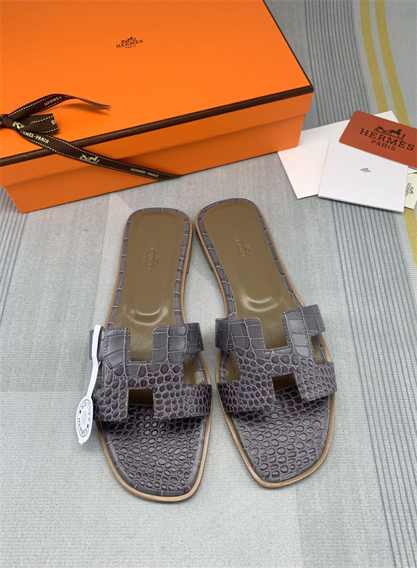 H Slipper