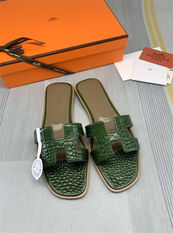 H Slipper