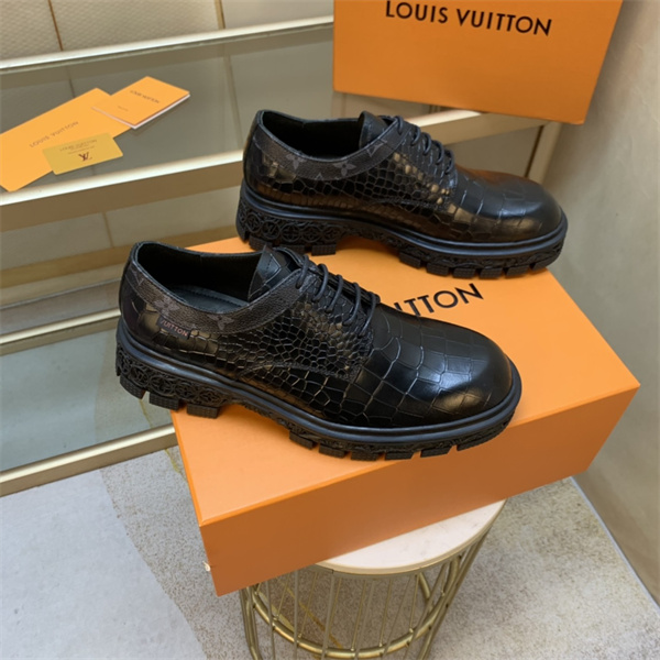 Lv Loafer 001