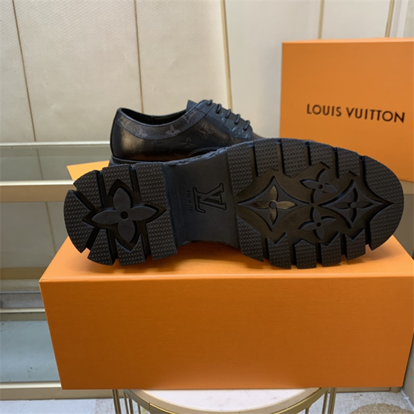 Lv Loafer 005