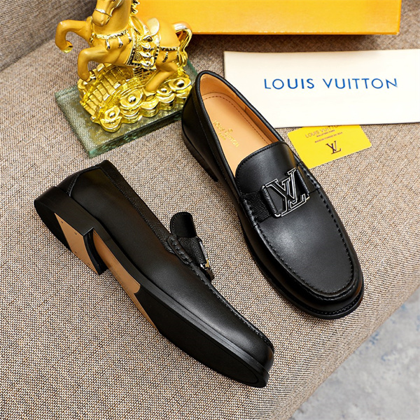 Lv Loafer 022