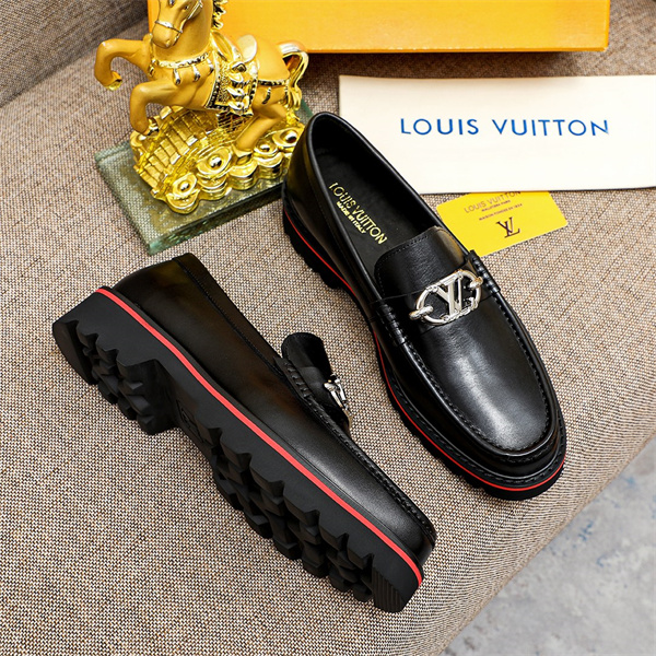 Lv Loafer 023