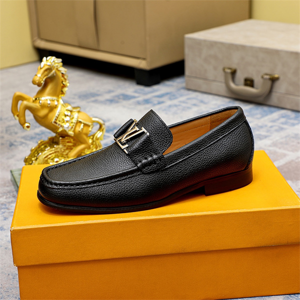 Lv Loafer 027