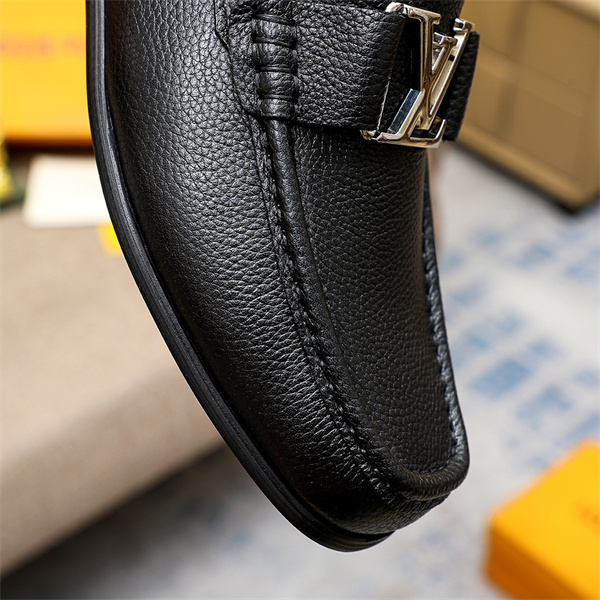 Lv Loafer 027