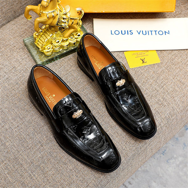 Lv Loafer 030