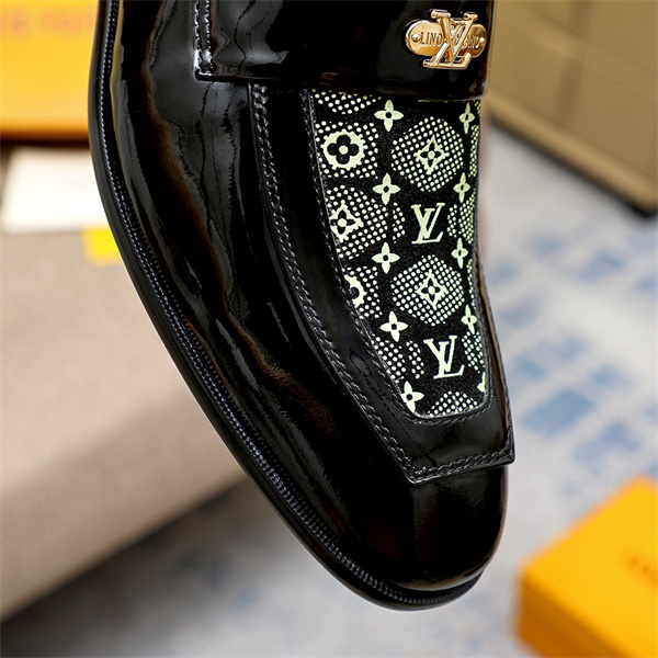 Lv Loafer 036