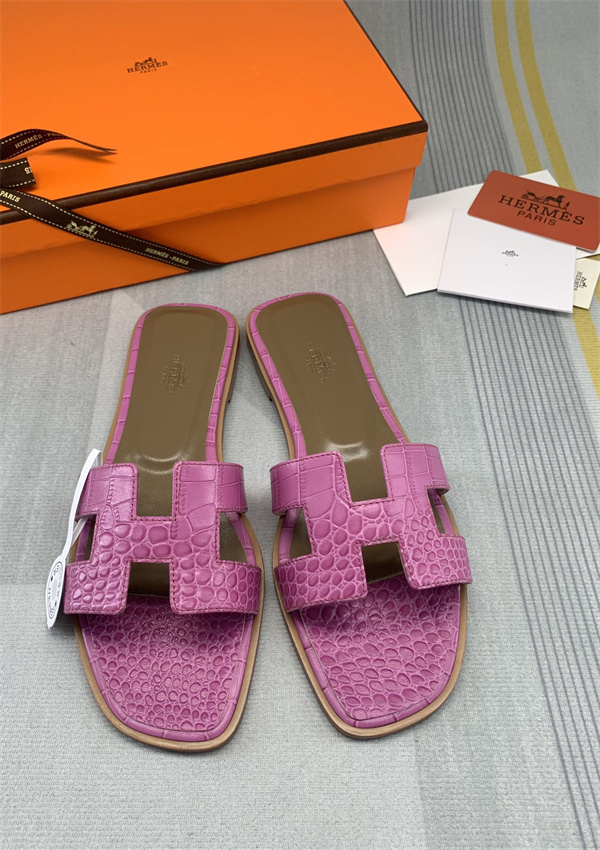 H Slipper