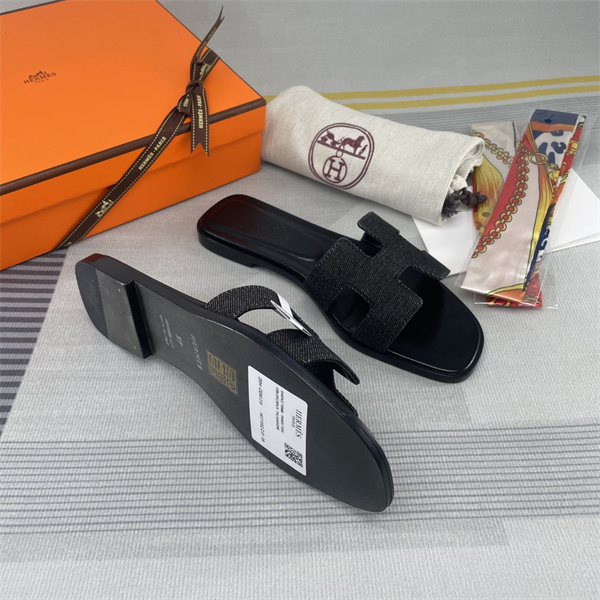 H Slipper