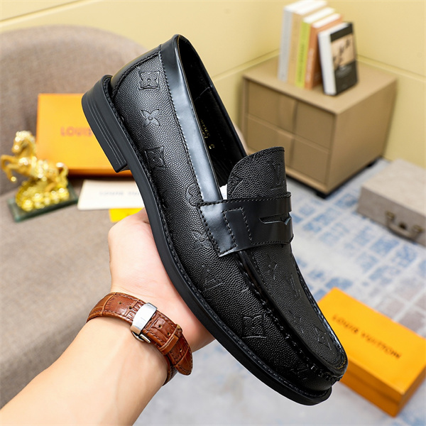 Lv Loafer 041