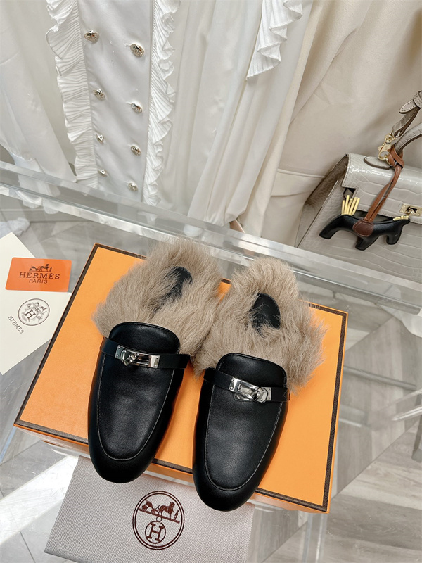 H Slipper