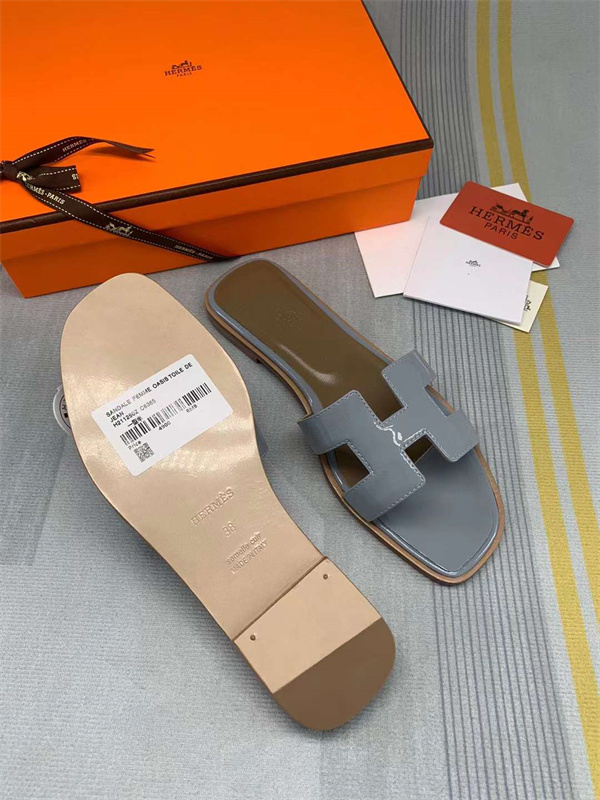 H Slipper