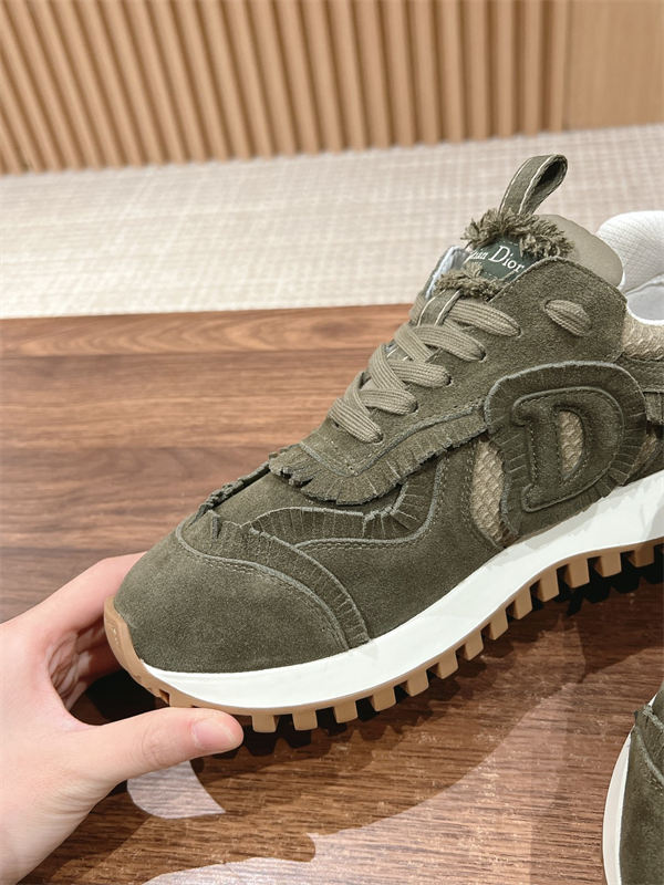 Dr Sneaker