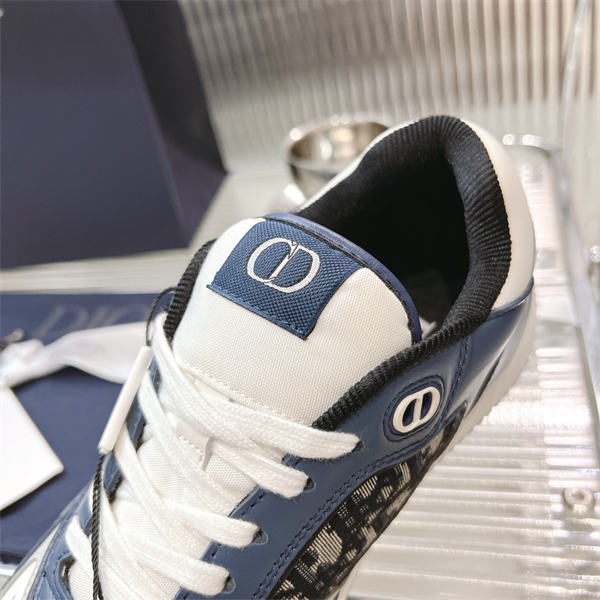 Dr B27 Sneaker