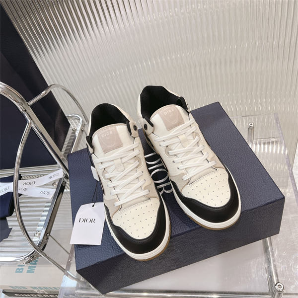 Dr B57 Sneaker