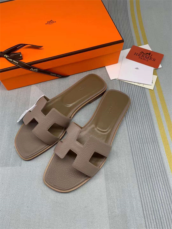 H Slipper