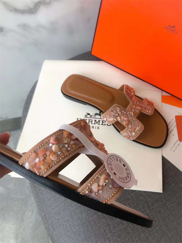 H Slipper
