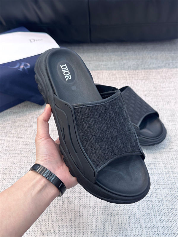 Dr Slipper
