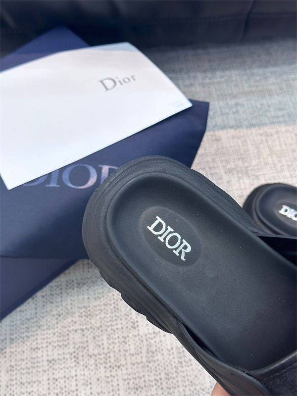 Dr Slipper