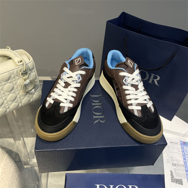 Dr x Travis Scott Sneaker
