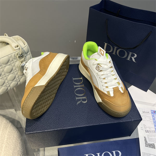 Dr x Travis Scott Sneaker