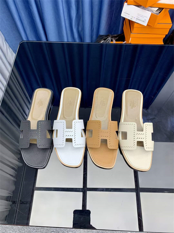 H Slipper