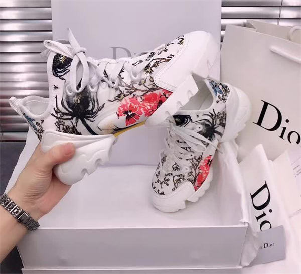 Dr Sneaker