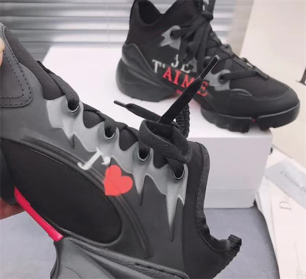 Dr Sneaker
