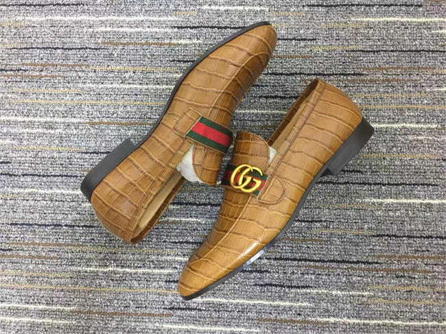 G*u*i loafer 1