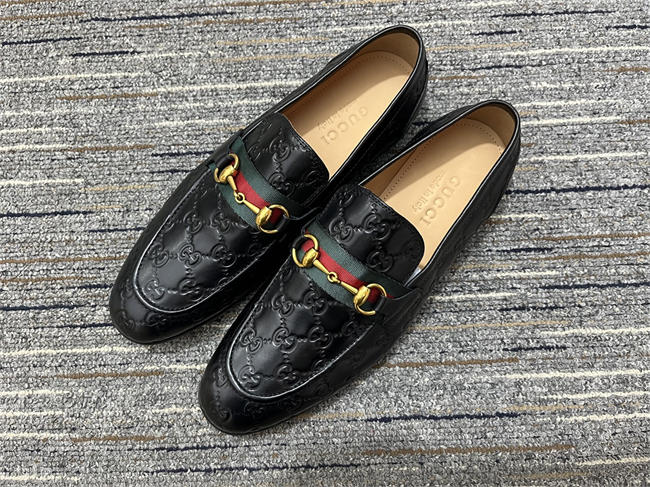 G*u*i loafer 3