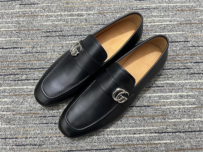 G*u*i loafer 6