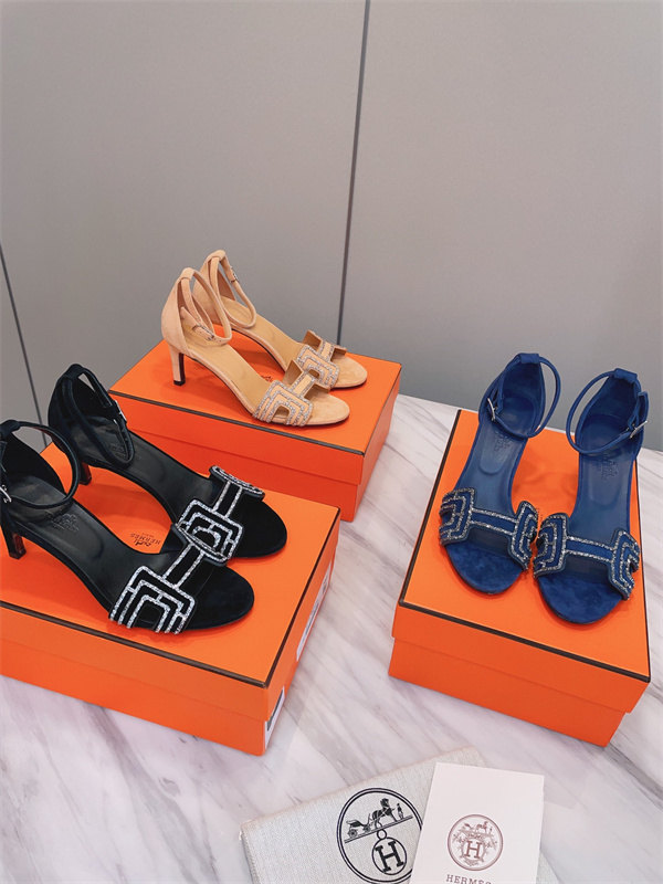 H Sandals