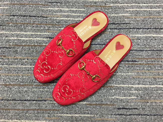 G*u*i slipper 10