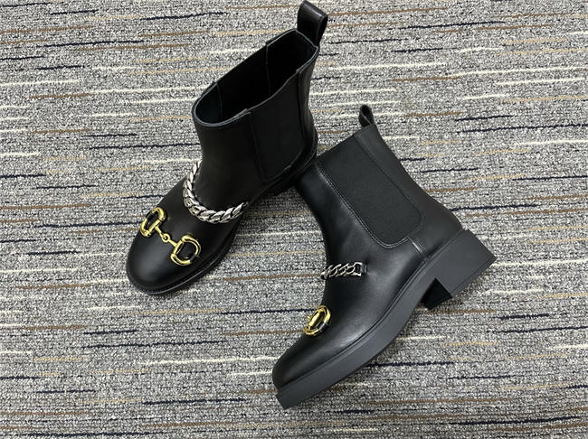 G*u*i boot women 21