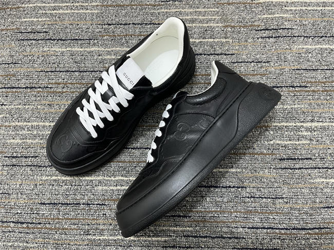 G*u*i low top sneaker 17