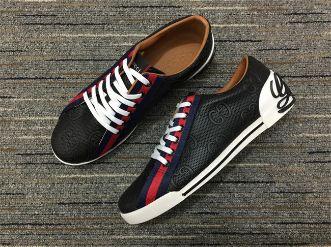 G*u*i low top sneaker 23