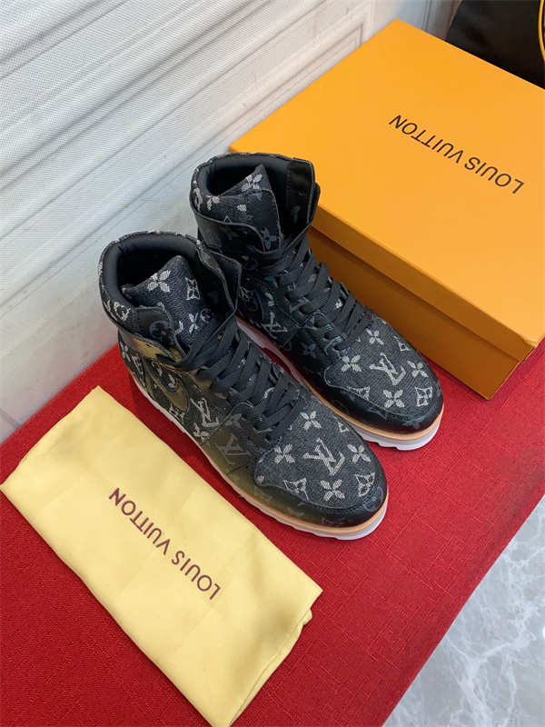 LV x Nike Sneaker