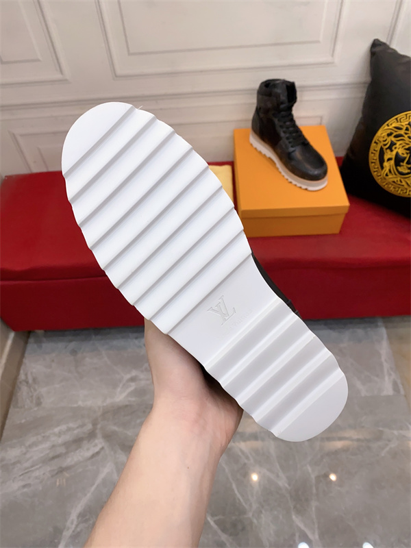LV x Nike Sneaker