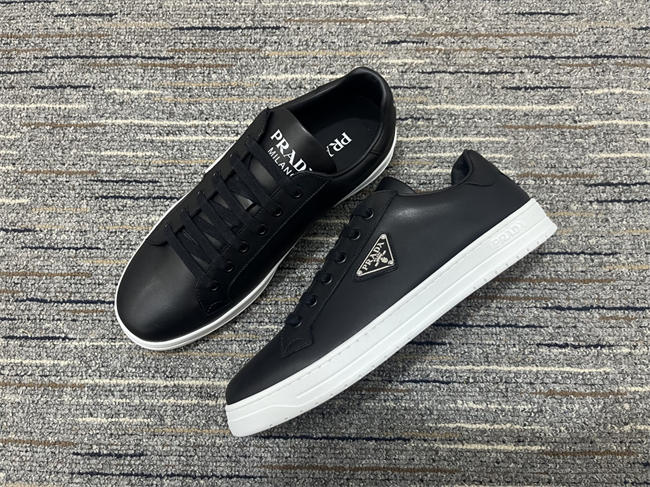 Pra*a leather sneaker 2