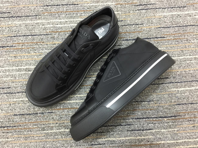 Pra*a leather sneaker 17