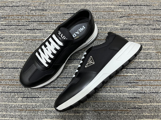 Pra*a sneaker 16