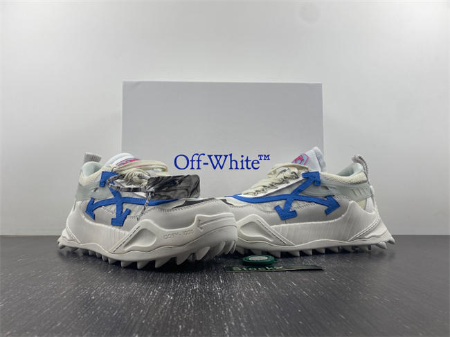 Off-White c/o Virgil Abloh