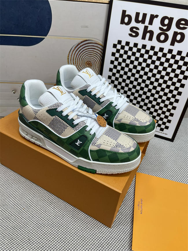 Lv Trainer Sneaker 27