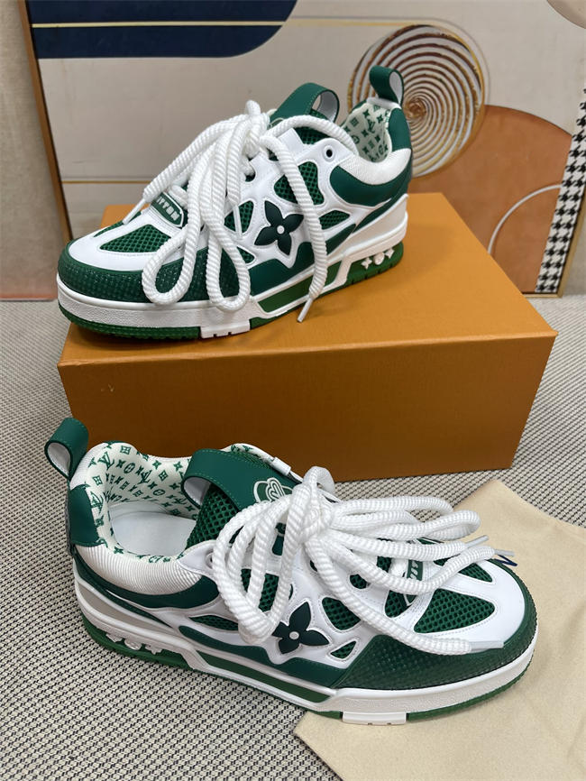 Lv Trainer Sneaker 34